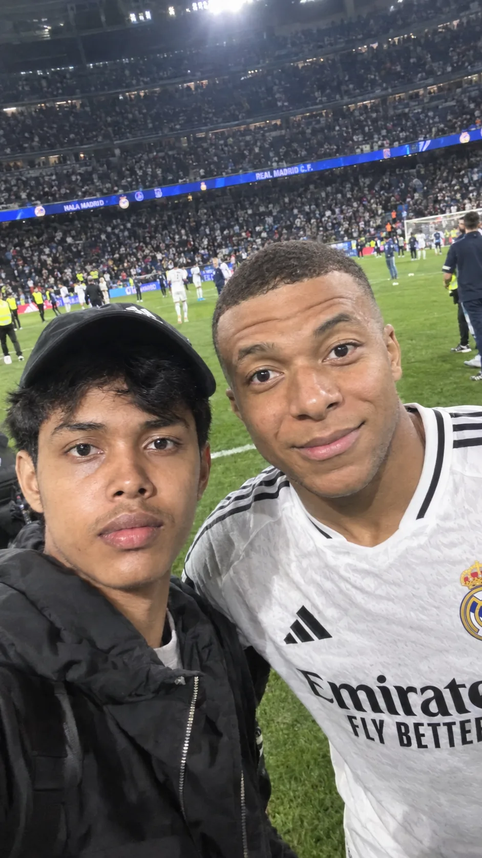 Football superstar selfie during half time