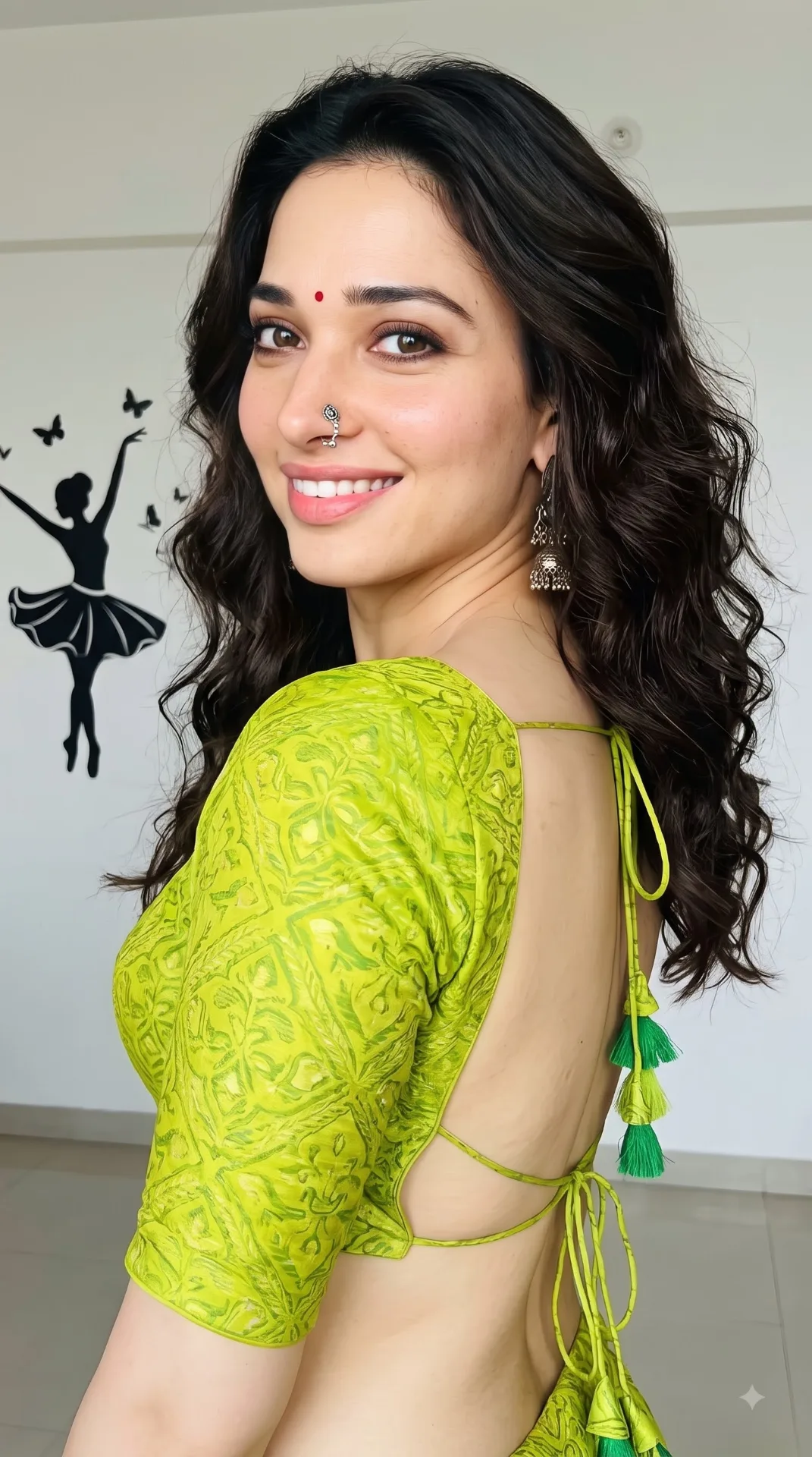 💚📸 Lime Green Desi Instagram Influencer AI Photo Prompt ✨