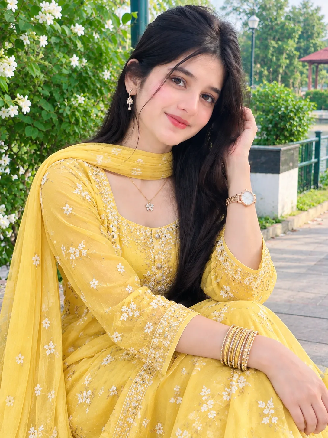 Golden Elegance ✨ | A Touch of Sunshine