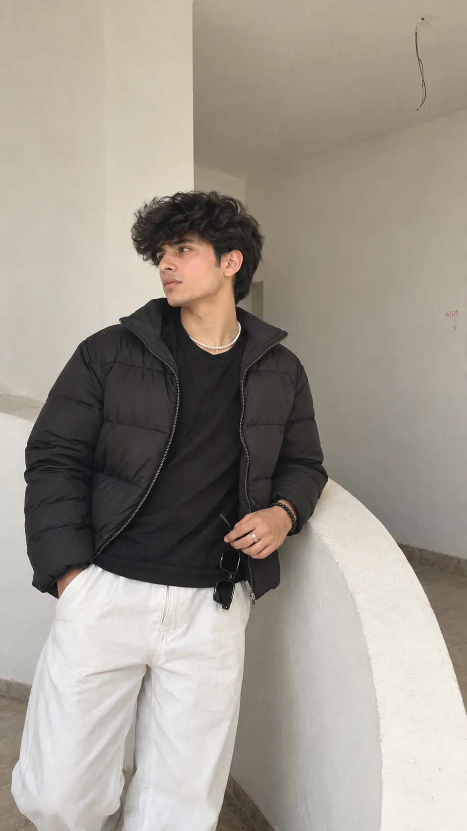 Casual Influencer Portrait Prompt