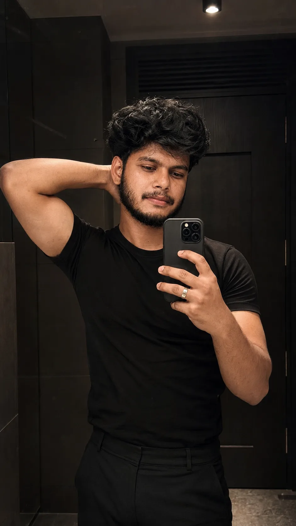 Dark mirror