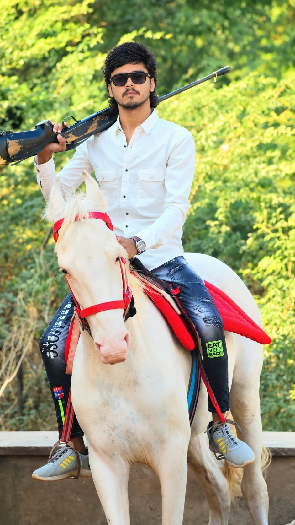 Royal Ride — White Horse Adventure with gun