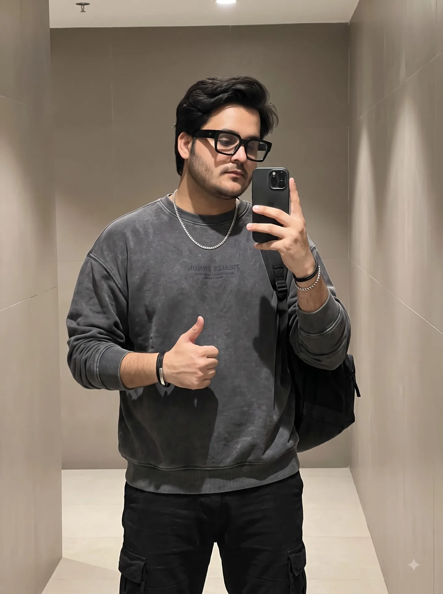 Premium Streetwear Selfie Portrait - AI Prompt
