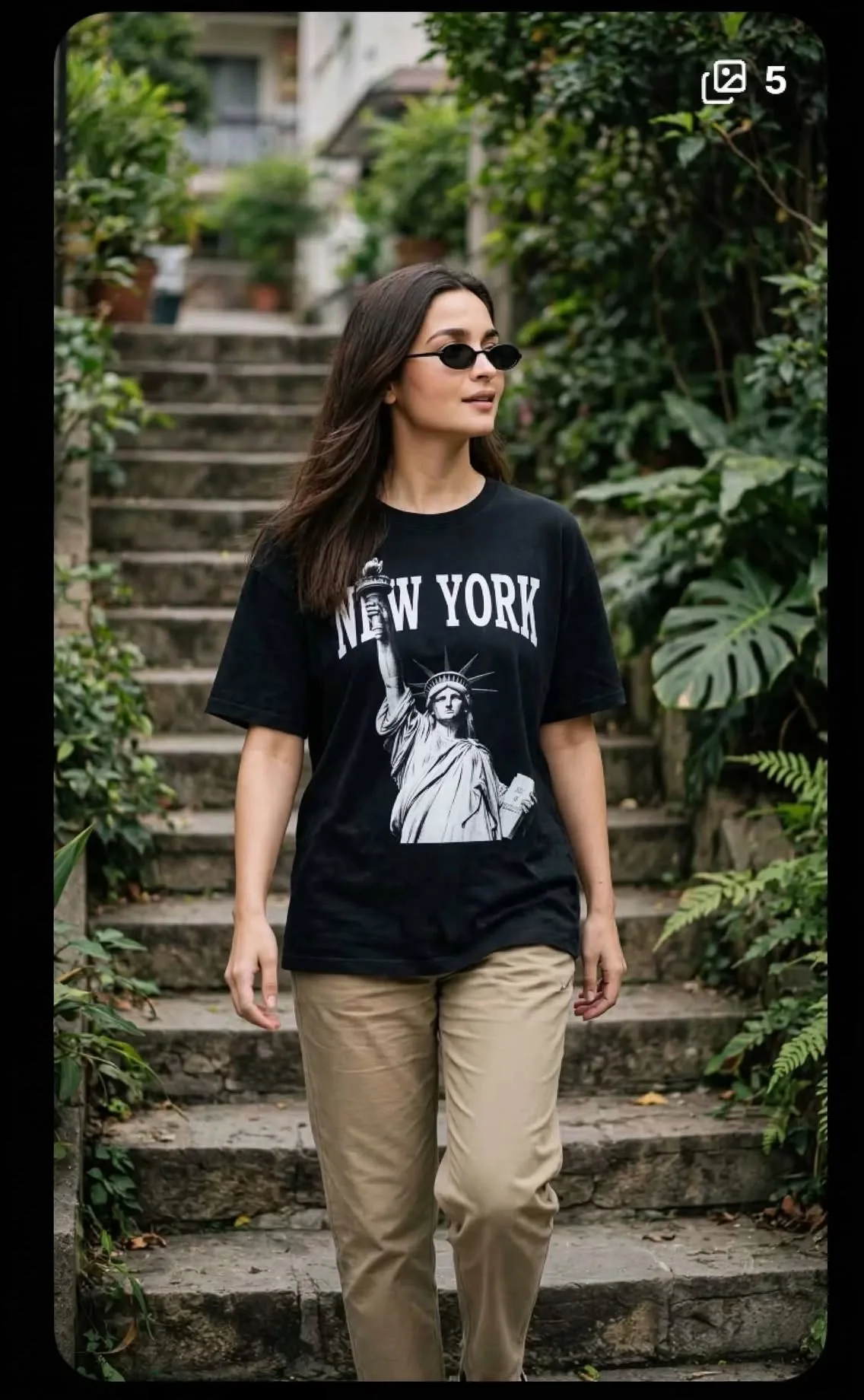 Casual Street Style Portrait - Black New York Tee